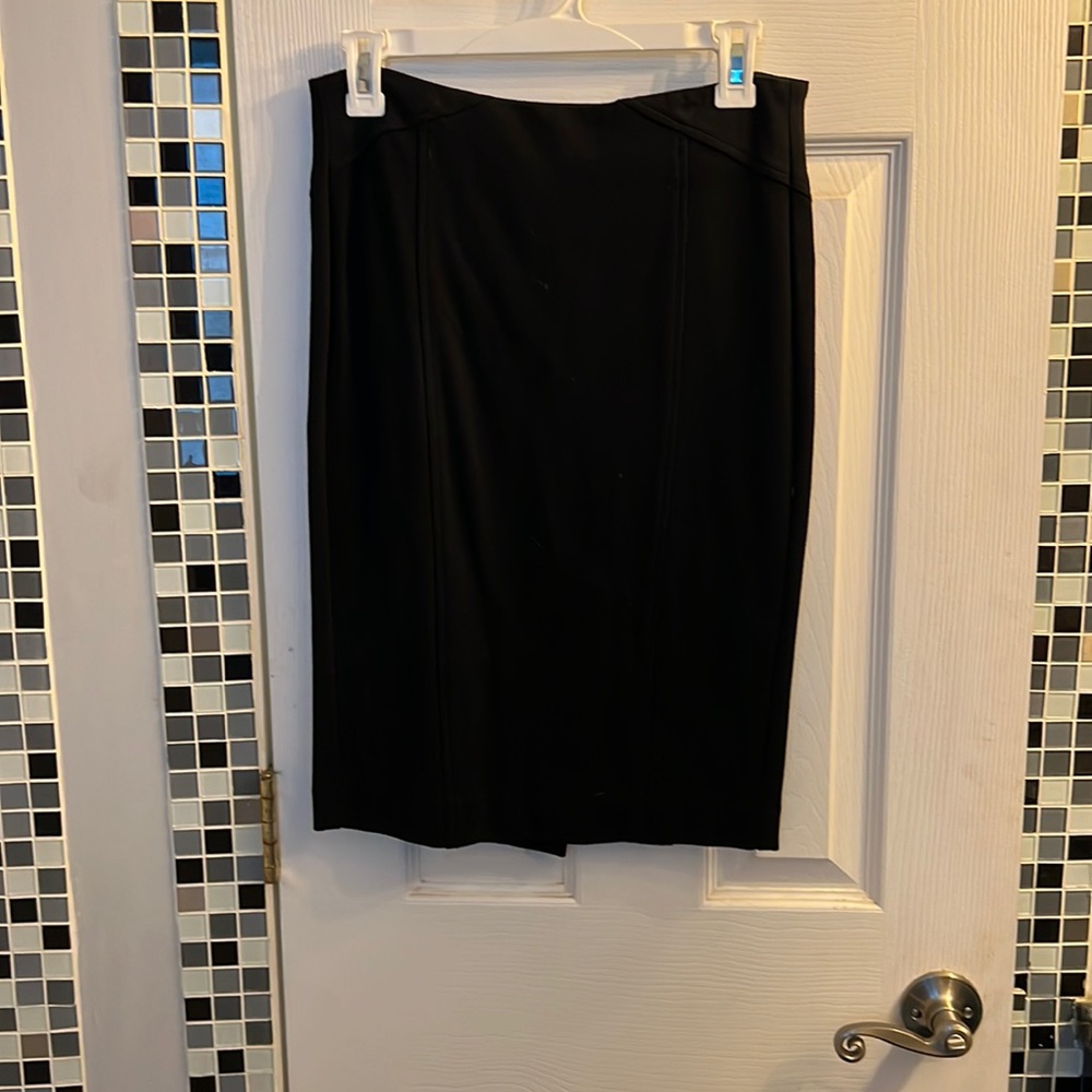 Never worn Bebe skirt